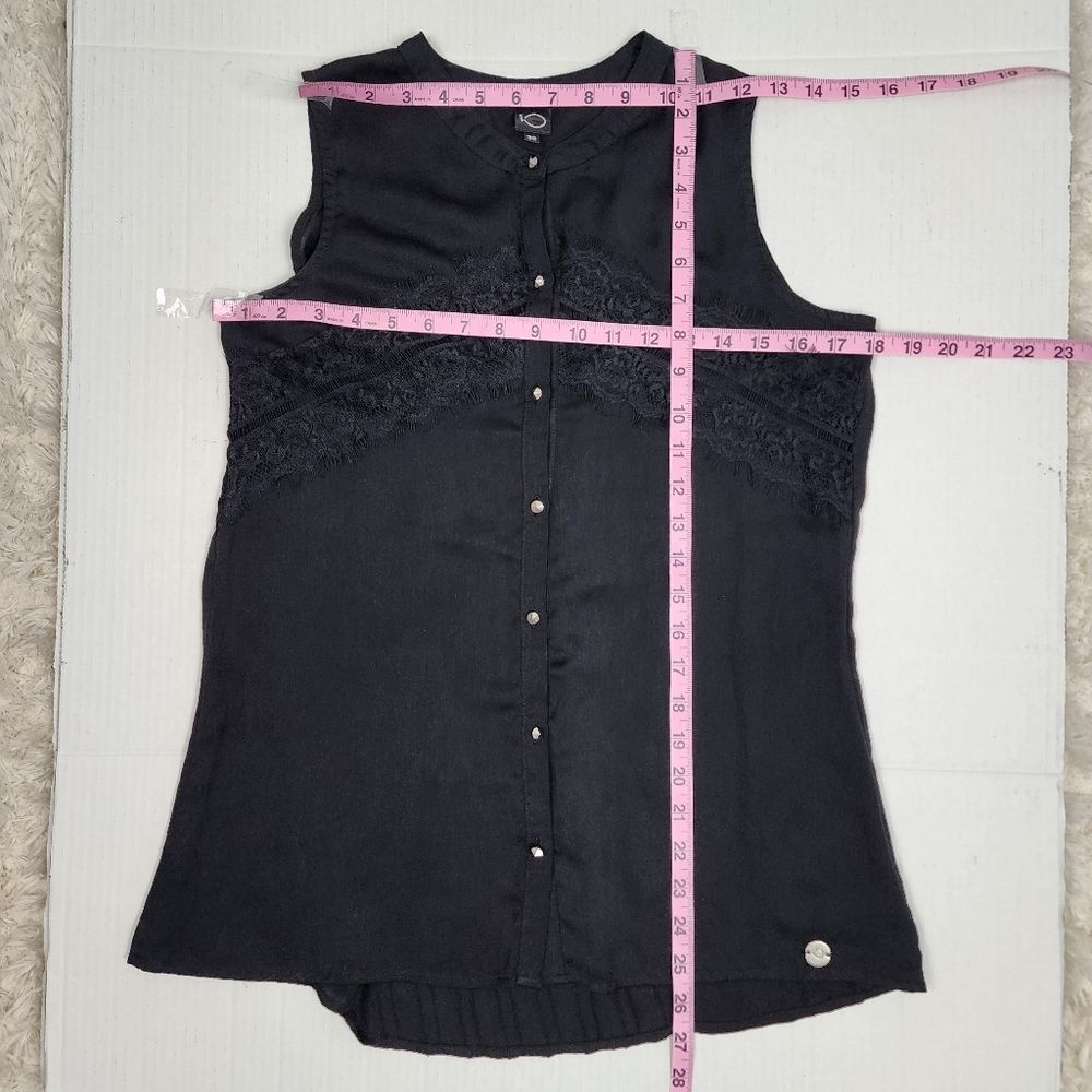 iO Lace Accent Sleeveless Blouse Button Front Top in Black - Picture 7 of 10